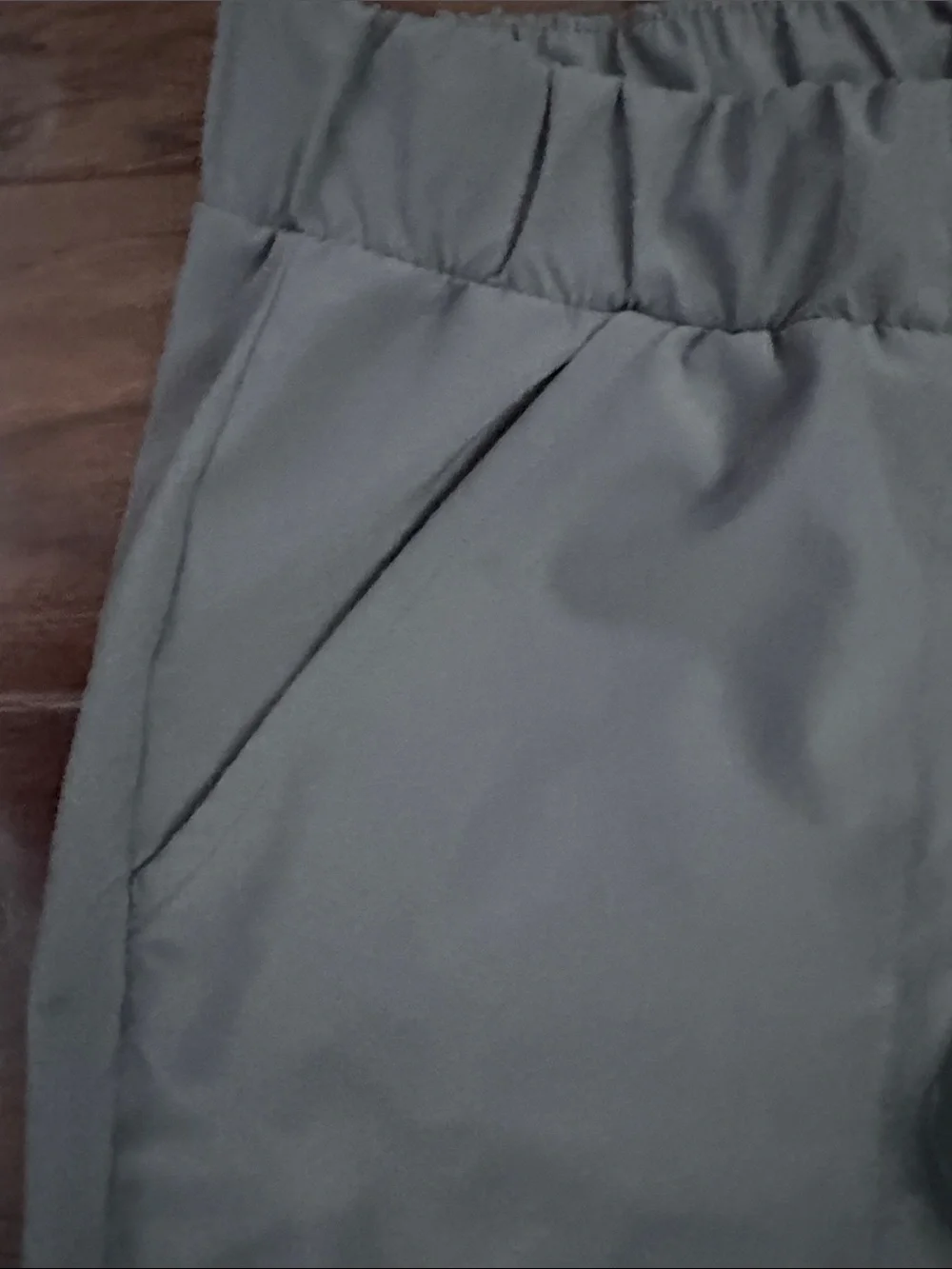 Under Armour Women's Grey Ankle Cropped Pant